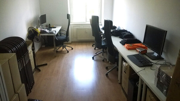 Corona Renderer developer blog 1, empty offices during work from home